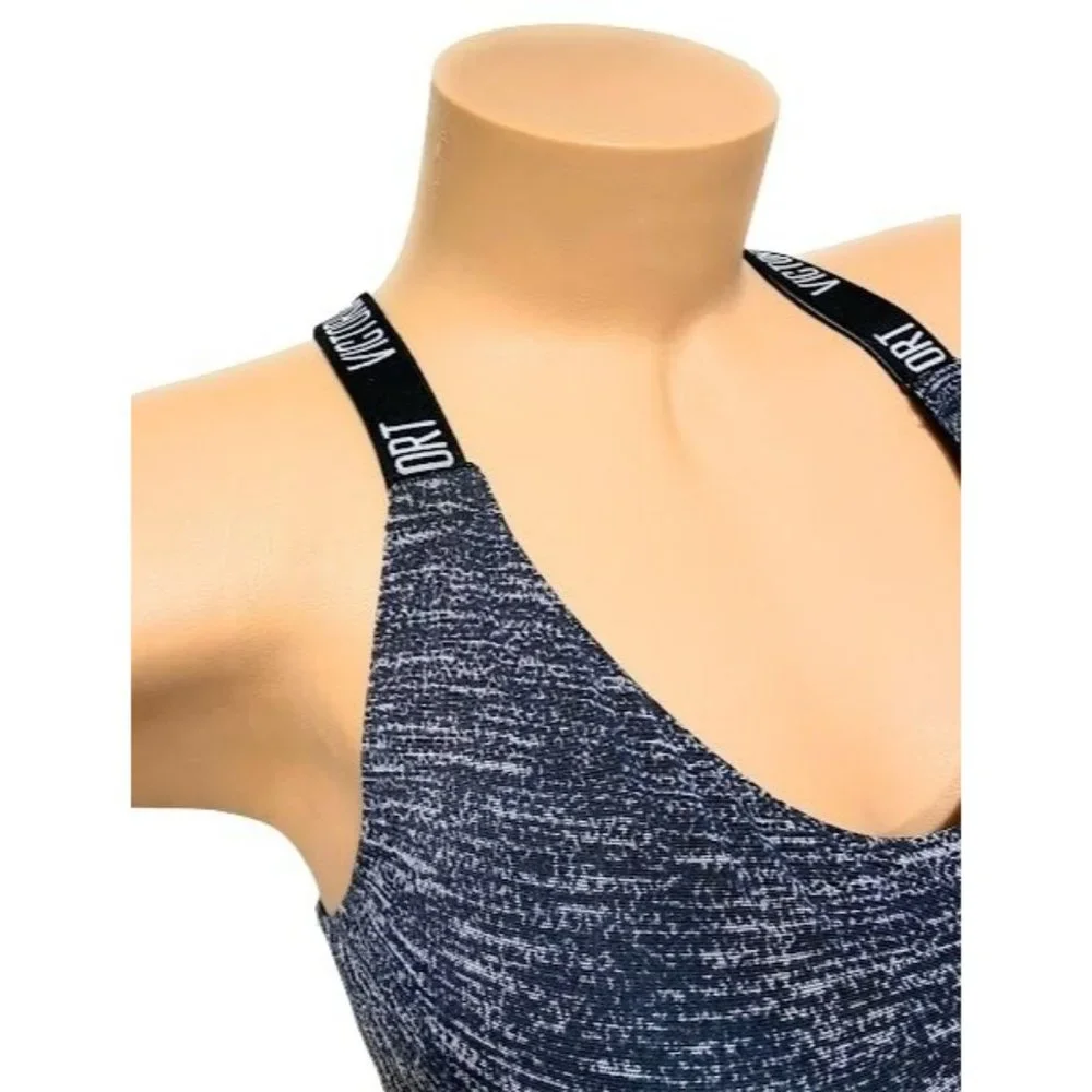 🌺 Victoria's Secret Incredible Lightweight Padded Sports‎ Bra Medium Support
